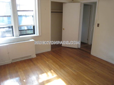 Brighton 3 Beds 1 Bath Boston - $4,500