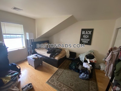 Lower Allston 4 Bed, 2.5 Bath Unit Boston - $5,000 No Fee