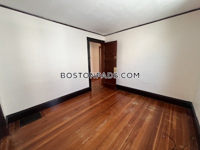 Somerville 6 Bed 2 Bath SOMERVILLE  Tufts - $7,000